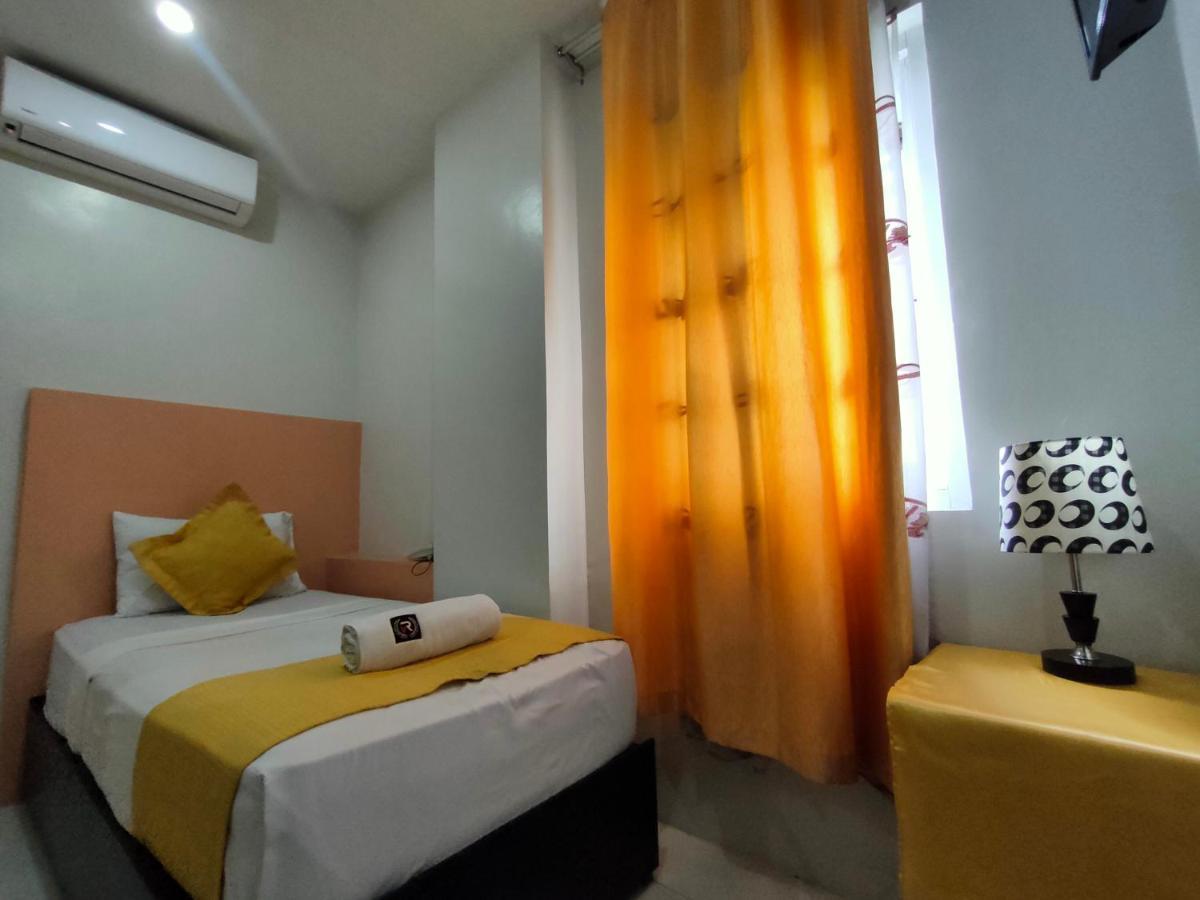 Villa Rosita Hotel Naga City By Reddoorz المظهر الخارجي الصورة